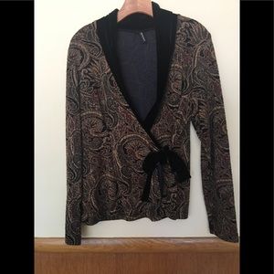 Elegant wrap and tie jacket